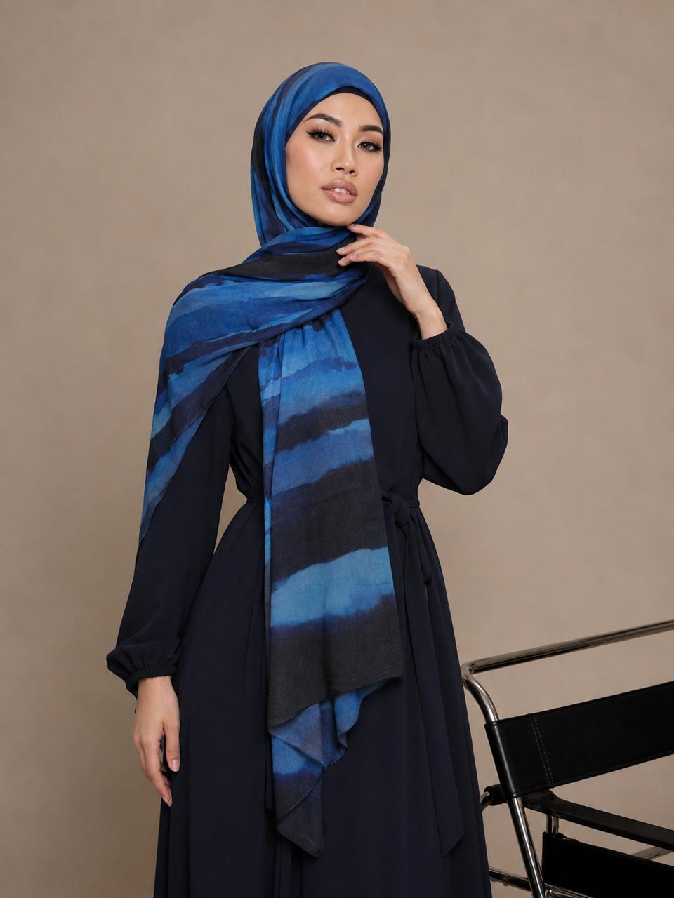 Blue Eclipse am Model
